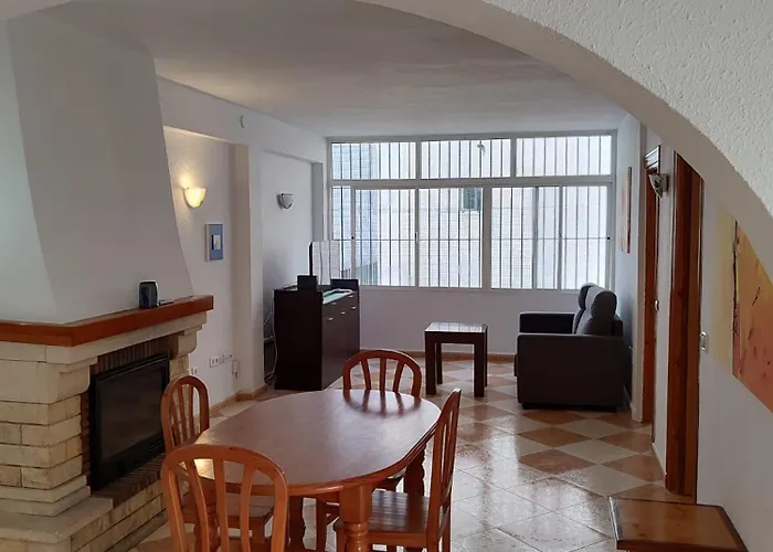 Reyes * 丰希罗拉